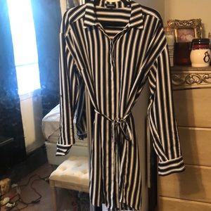 Black and white express dress